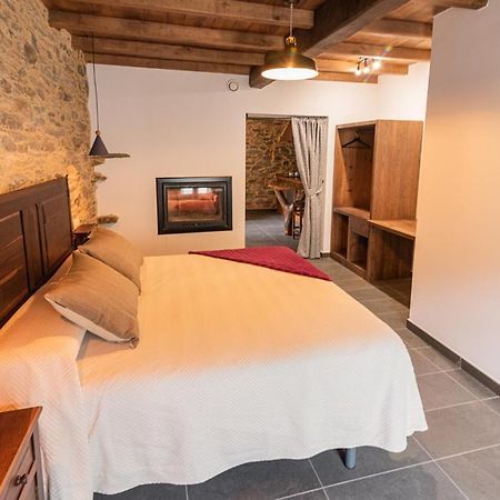 Apartamentos Rurales Casa Llongo Coana Buitenkant foto